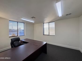 2020 Deer Valley Rd #101, Phoenix, AZ 85027