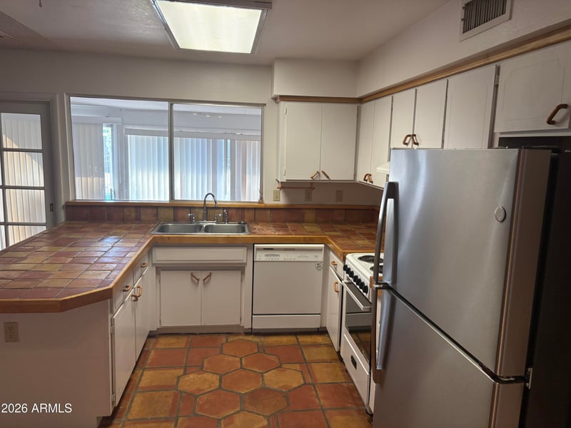 2020 E Rice Dr, Tempe, AZ 85283
