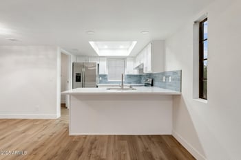 2020 Union Hills Dr #201, Phoenix, AZ 85027