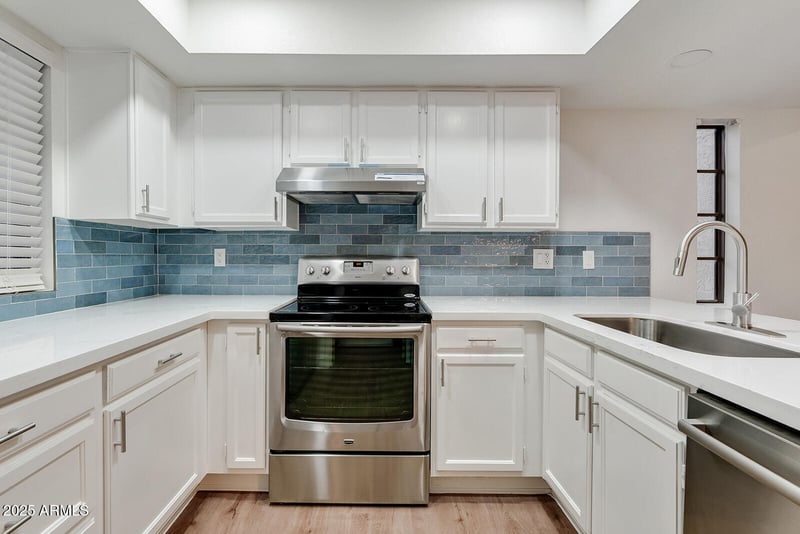 2020 Union Hills Dr #201, Phoenix, AZ 85027