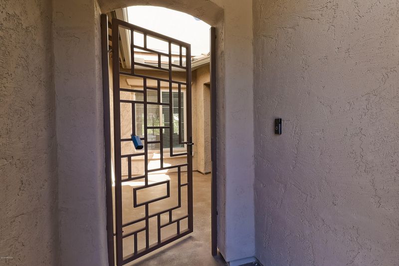 2020 W Chimney Rock Rd, Phoenix, AZ 85085