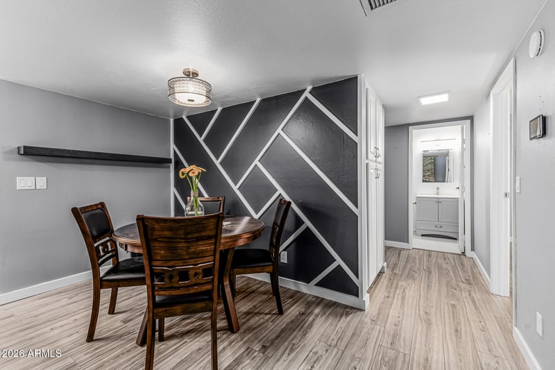 2020 Union Hills Dr #209, Phoenix, AZ 85027