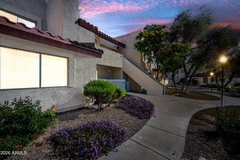 2020 W Union Hills Dr #211, Phoenix, AZ 85027
