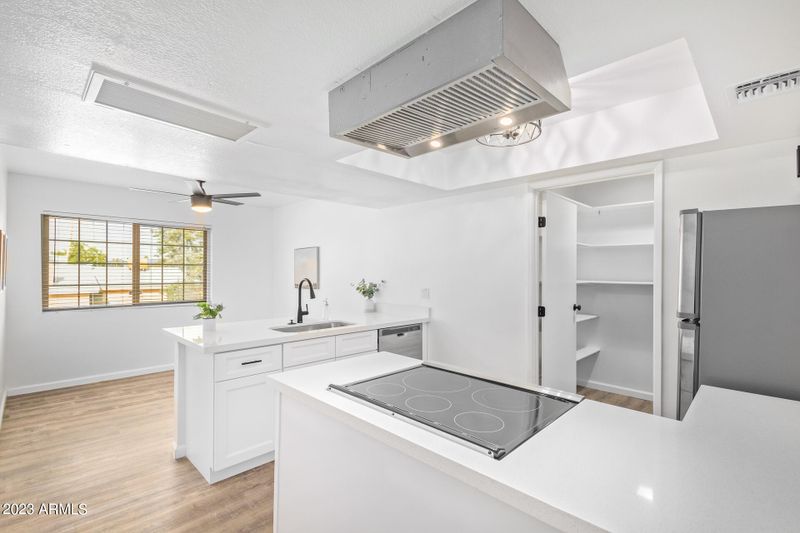 2020 W Union Hills Dr #235, Phoenix, AZ 85027