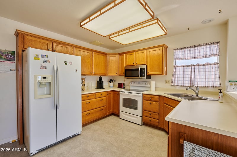 20202 Medallion Ct, Sun City West, AZ 85375