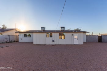 2021 2nd Pl, Mesa, AZ 85201