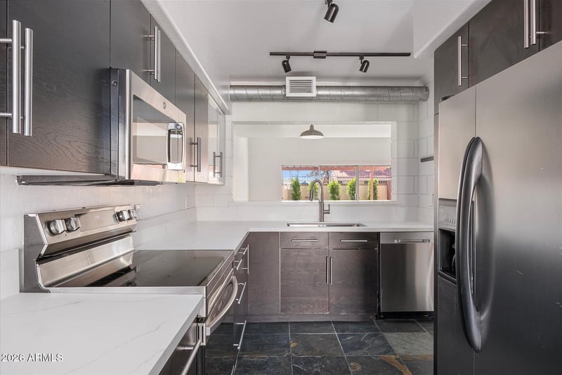 2021 E Solana Dr, Tempe, AZ 85281