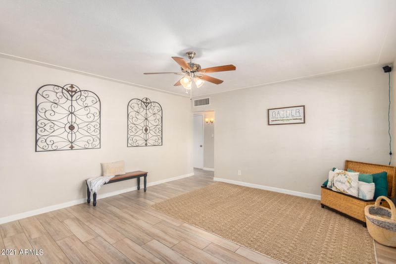2021 W Orangewood Ave, Phoenix, AZ 85021