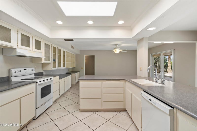 20215 126th Ave, Sun City West, AZ 85375