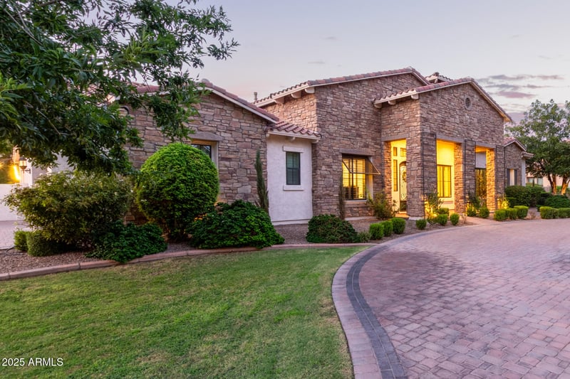 20216 Sunset Ct, Queen Creek, AZ 85142