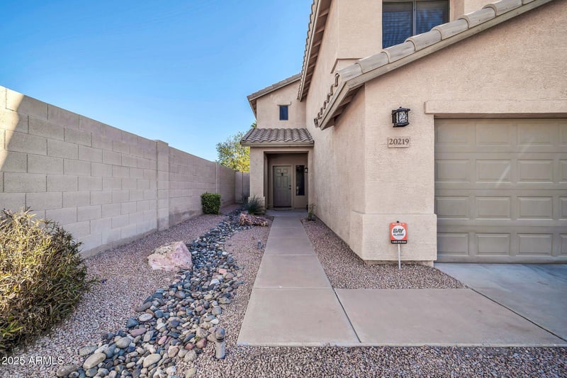 20219 33rd Pl, Phoenix, AZ 85050