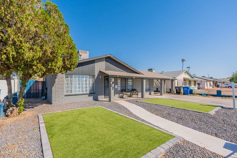 2022 Aster Dr, Phoenix, AZ 85029