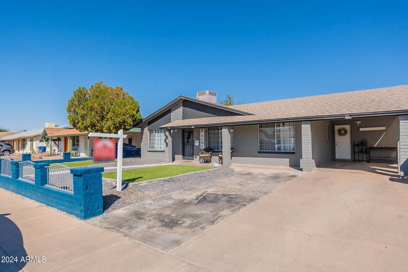 2022 Aster Dr, Phoenix, AZ 85029