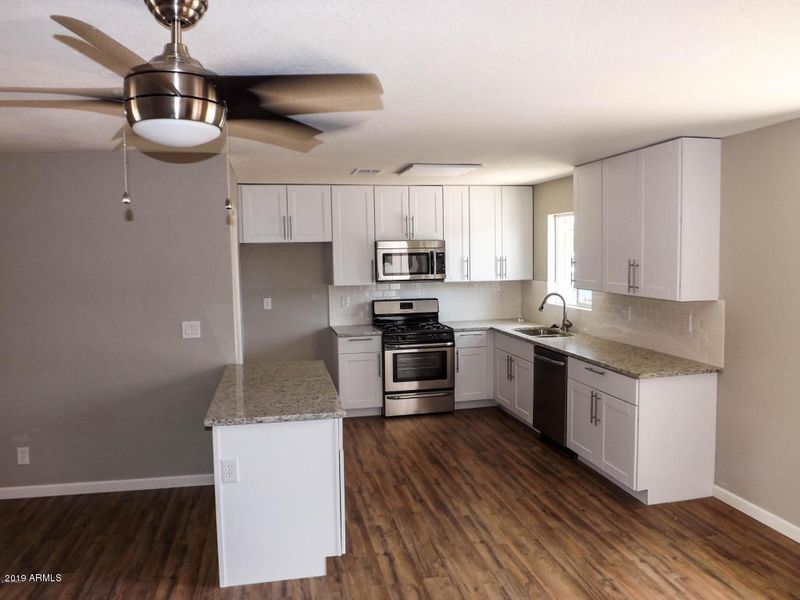 2022 W Osborn Rd, Phoenix, AZ 85015