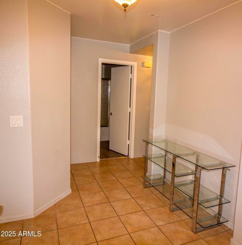 20221 31st St, Phoenix, AZ 85050