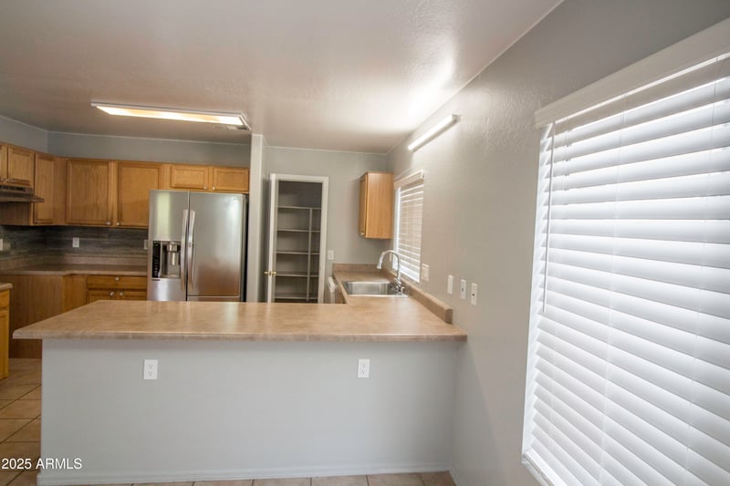 20221 31st St, Phoenix, AZ 85050