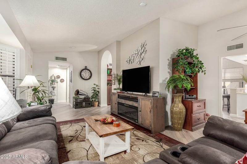 20226 Broken Arrow Dr, Sun City West, AZ 85375