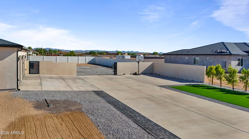 20226 W Madre Del Oro Dr, Wittmann, AZ 85361