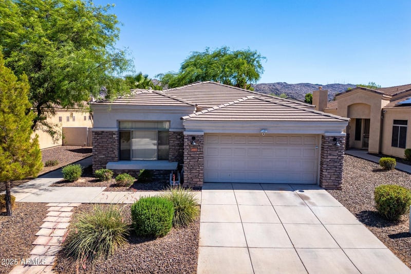 2023 Valencia Dr, Phoenix, AZ 85042