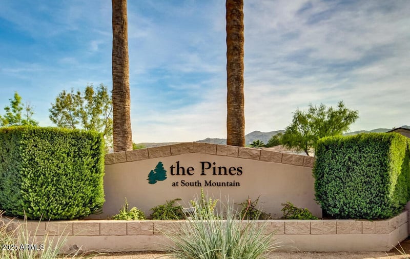 2023 Valencia Dr, Phoenix, AZ 85042