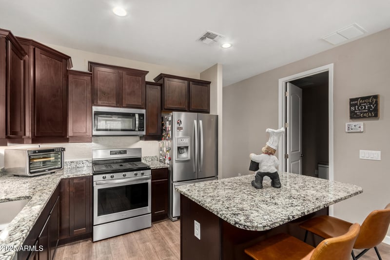 2023 Yellowbird Ln, Phoenix, AZ 85085