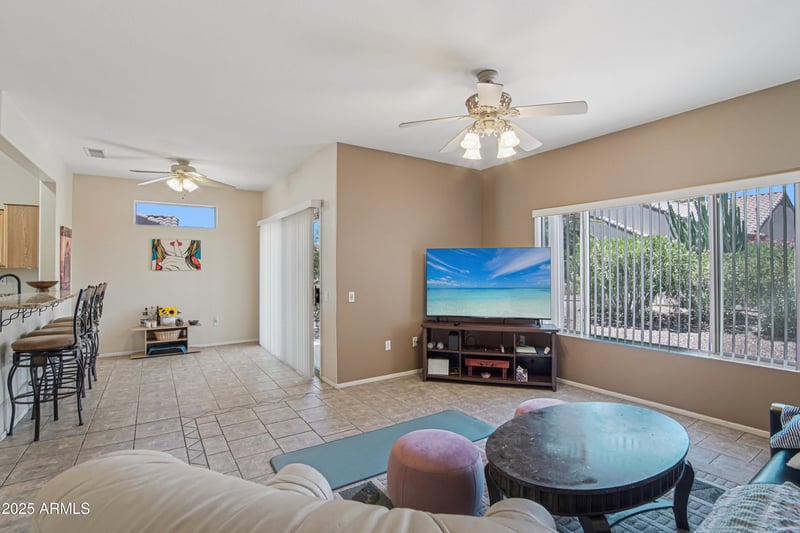 20234 Mariposa Way, Surprise, AZ 85374