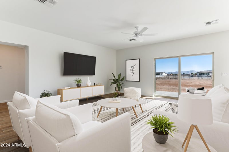 20236 Highland Ave, Litchfield Park, AZ 85340