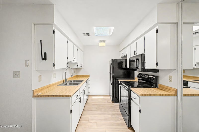 20236 N 6th Dr #6, Phoenix, AZ 85027