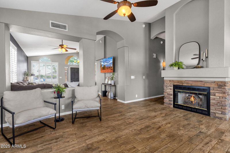 20239 N 39th Dr, Glendale, AZ 85308