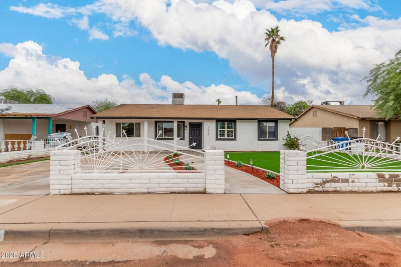 2024 Roeser Rd, Phoenix, AZ 85041