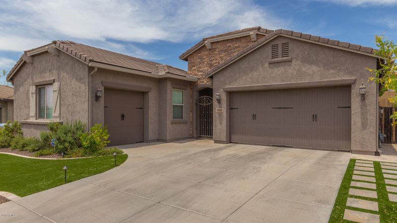 2024 W Skinner Dr, Phoenix, AZ 85085