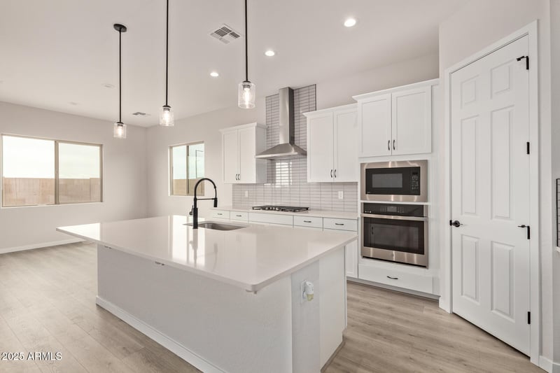 20247 Hollyhock St, Buckeye, AZ 85396