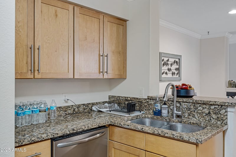 2025 Campbell Ave #114, Phoenix, AZ 85016