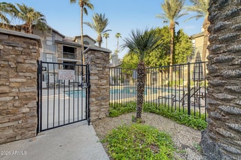 2025 E Campbell Ave #127, Phoenix, AZ 85016