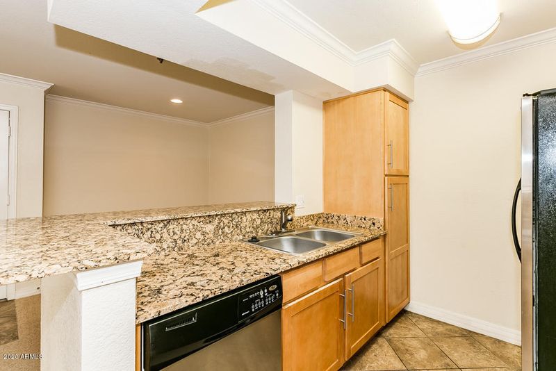 2025 E Campbell Ave #220, Phoenix, AZ 85016