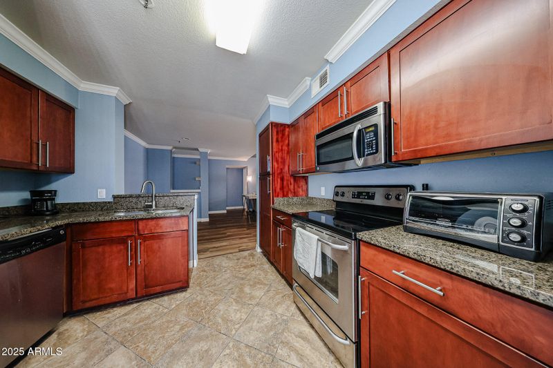 2025 E Campbell Ave #327, Phoenix, AZ 85016