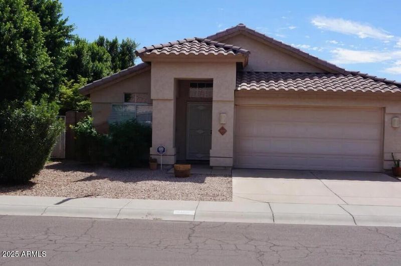 2025 E Helena Dr, Phoenix, AZ 85022