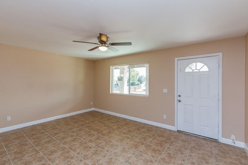 2025 N 57th Dr, Phoenix, AZ 85035