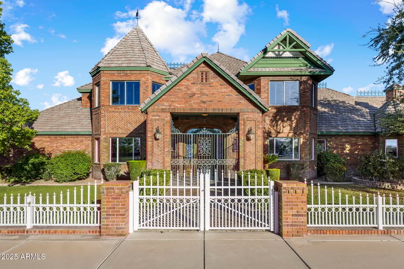 2025 Val Vista Dr, Gilbert, AZ 85295