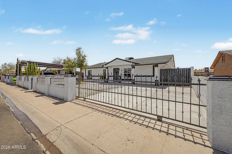2025 W Mobile Ln, Phoenix, AZ 85041