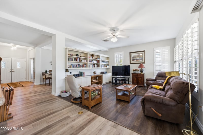 20250 N Meadowood Dr, Sun City West, AZ 85375
