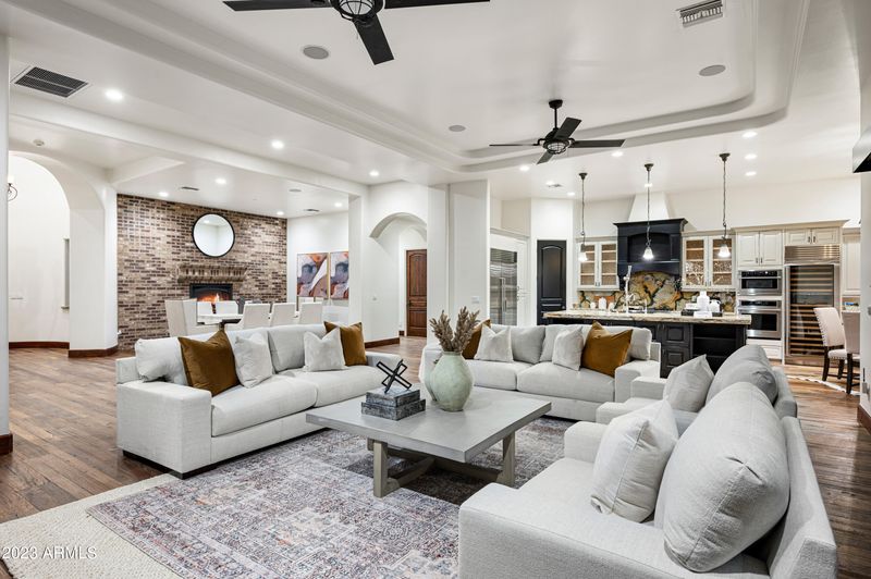 2026 E Avenida Del Valle Ct, Gilbert, AZ 85298