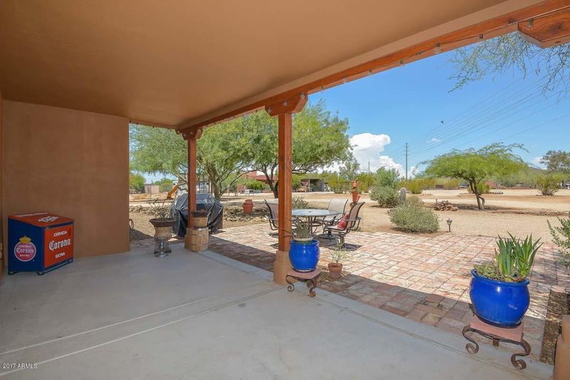 2026 E Dolores Rd, Phoenix, AZ 85086