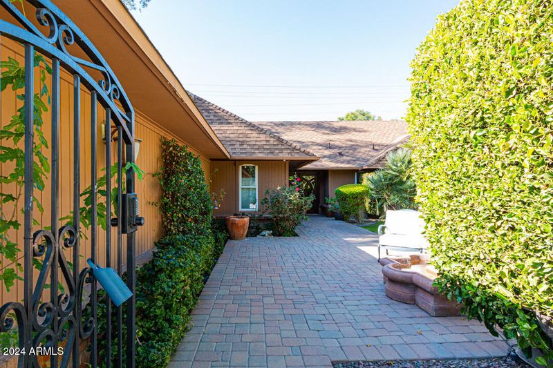 2026 E Pasadena Ave, Phoenix, AZ 85016