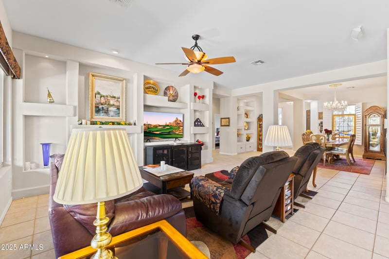 2026 Hidden Treasure Way, Phoenix, AZ 85086