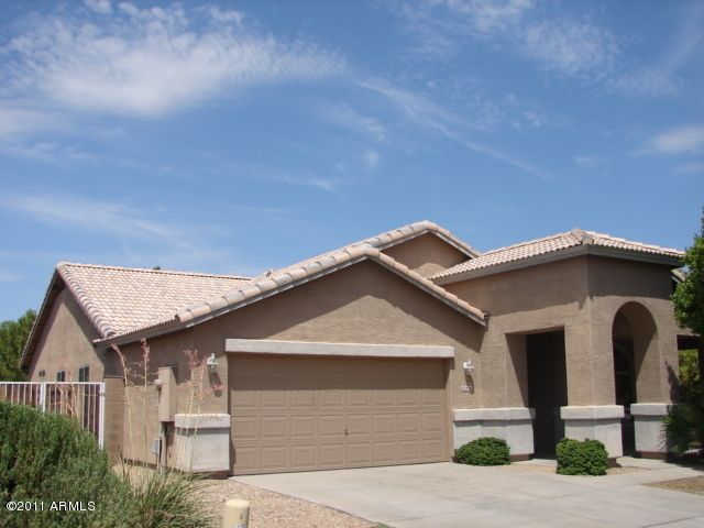 2026 S 82 Ln, Phoenix, AZ 85043