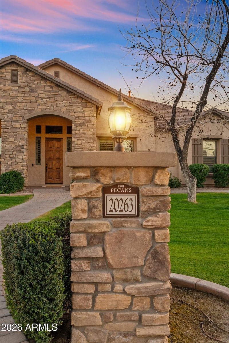 20263 Sunset Ct, Queen Creek, AZ 85142