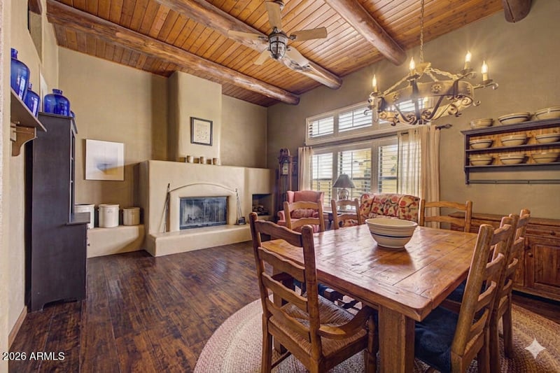 2027 E Circle Mountain Rd, New River, AZ 85087