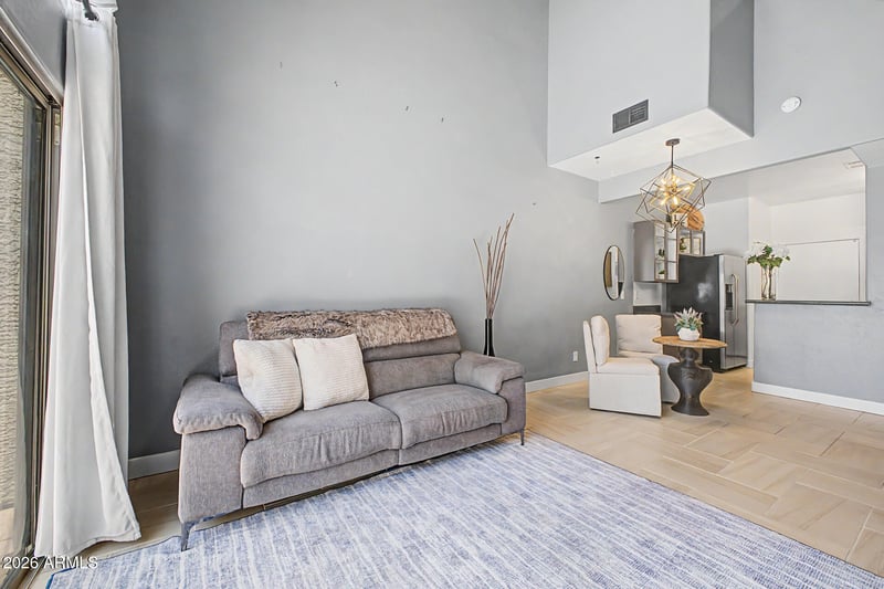 2027 University Dr #132, Tempe, AZ 85288