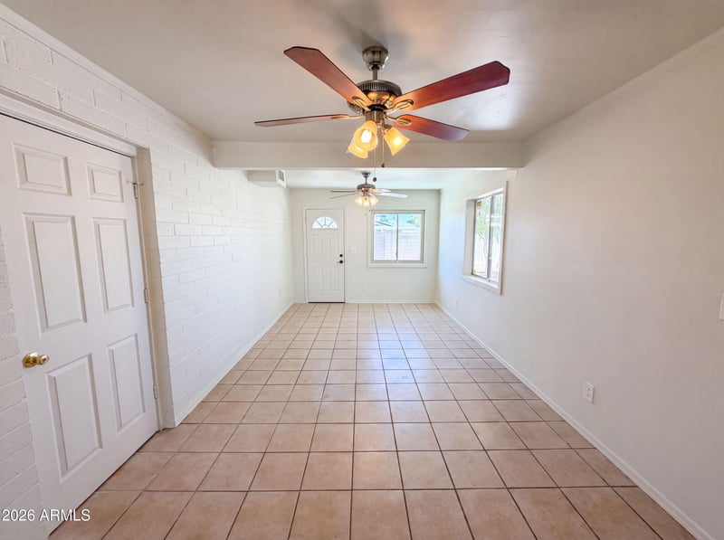 2027 W Corrine Dr, Phoenix, AZ 85029